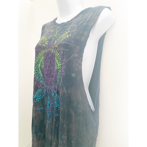 Hasma Hand Muscle Tank - Picture 3 of 9